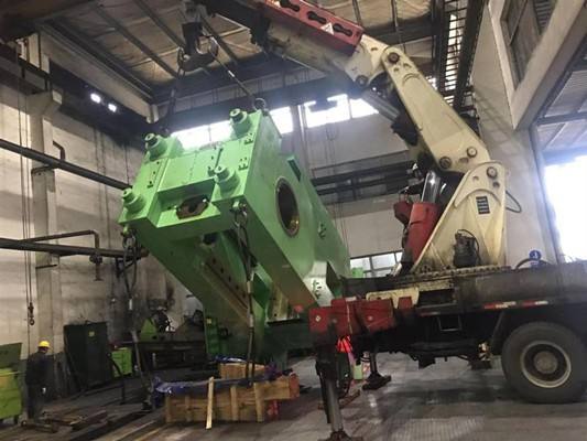 無錫設備吊裝公司告訴您為什么叉車是安全起吊的理想選擇？